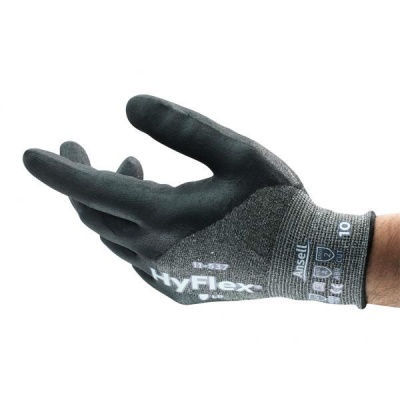 Ansell HyFlex 11-537 Cut-Resistant Grip 3/4 Dipped Work Gloves